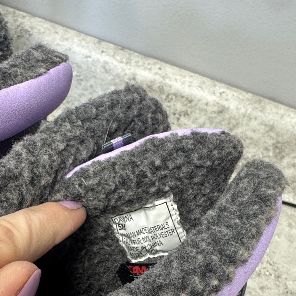 totes Kids Snow Boots in Black and Purple - Picture 2 of 4